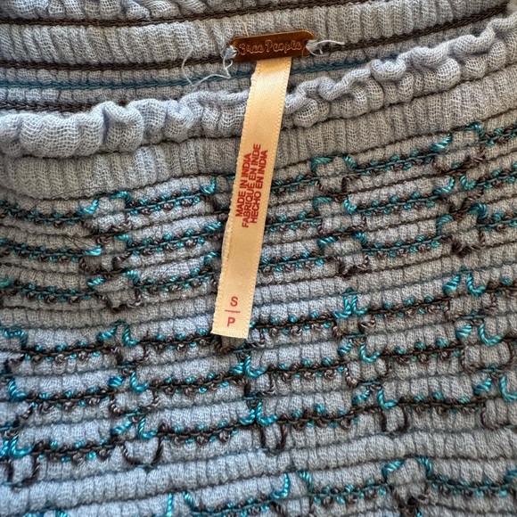 Dahlia embroidered maxi dress SMALL - Picture 3 of 4